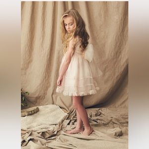 Nellystella Love Size 4 Peach dress